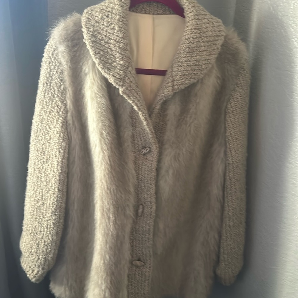 SWEATER